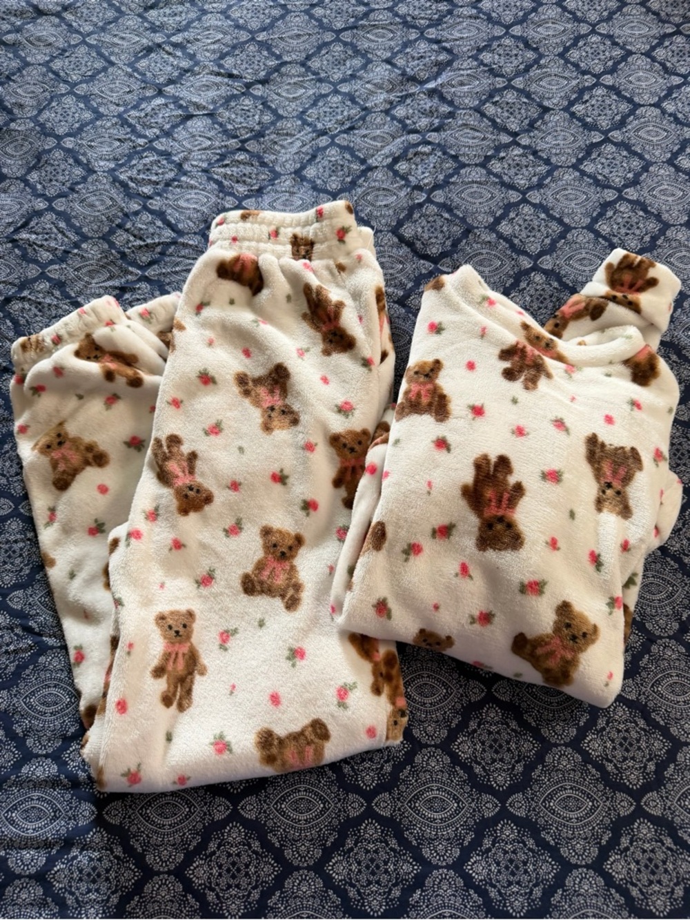 Cozy Teddy Bear Fleece Pajama Set - Cream with Brown & Pink Bears